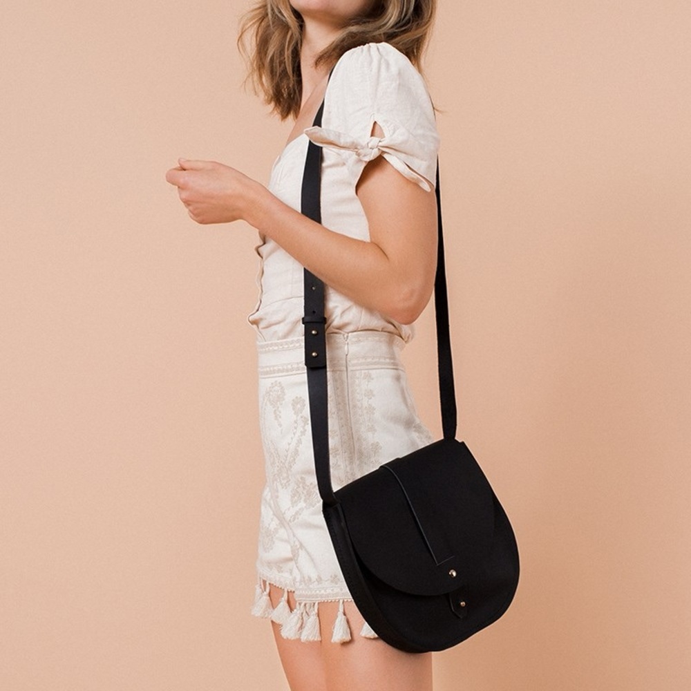 Tribe Alive crossbody leather bag